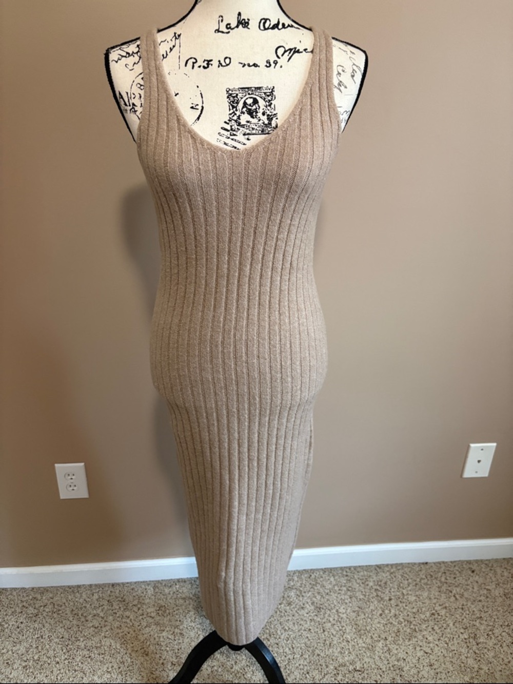 Crescent Ribbed Tank Maxi Dress - size Small